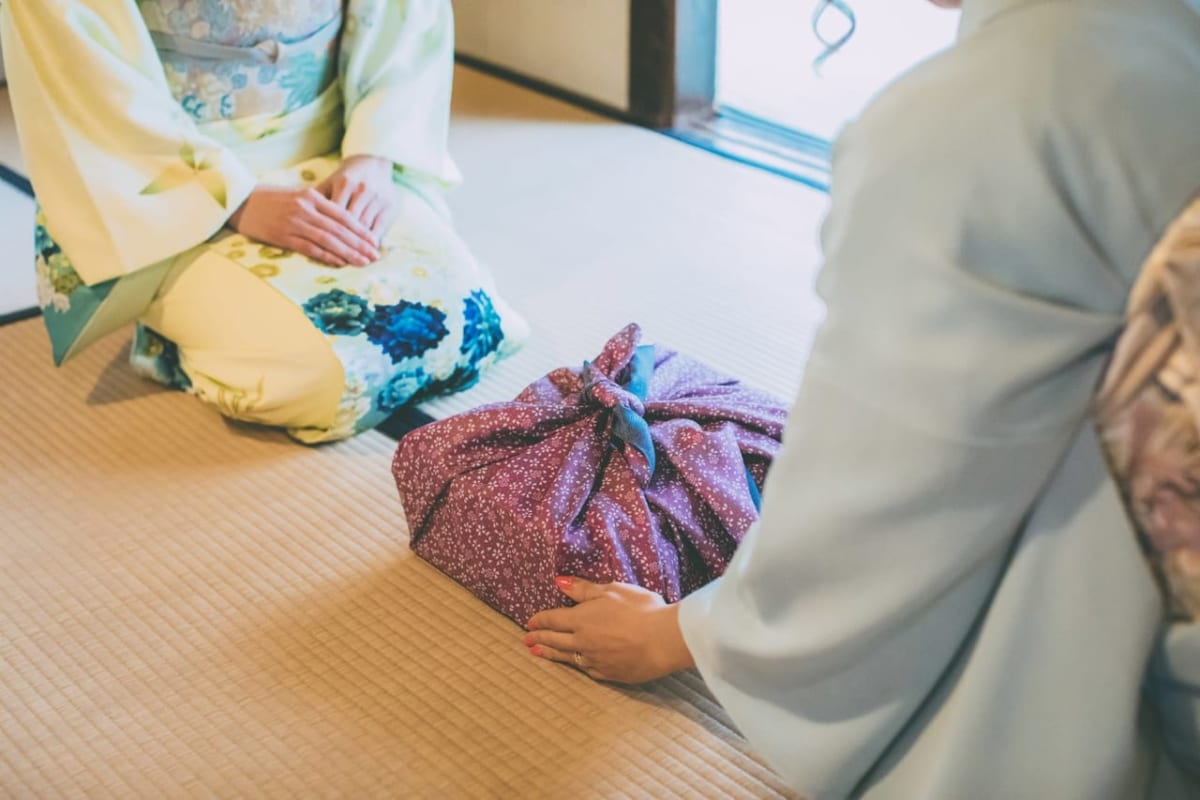 仲人が新婦を訪問