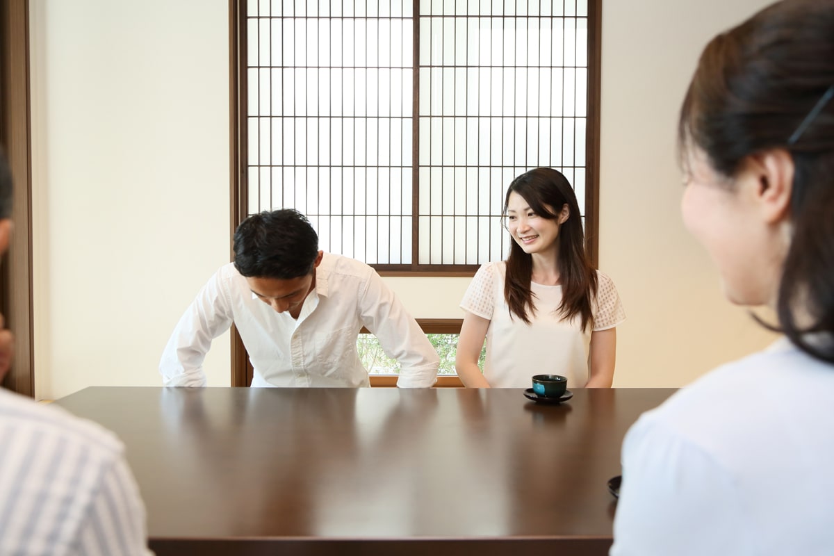 【例文あり】結婚挨拶当日の言葉を8つの場面ごとに解説！