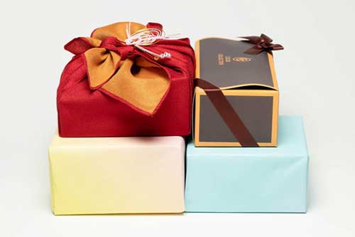 引き出物袋の入れ方「四品のいい例(小さめの袋)」