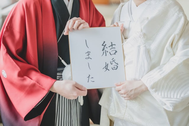 撮影中の新郎新婦さま