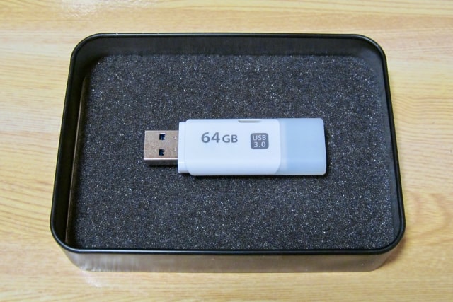 USBメモリ